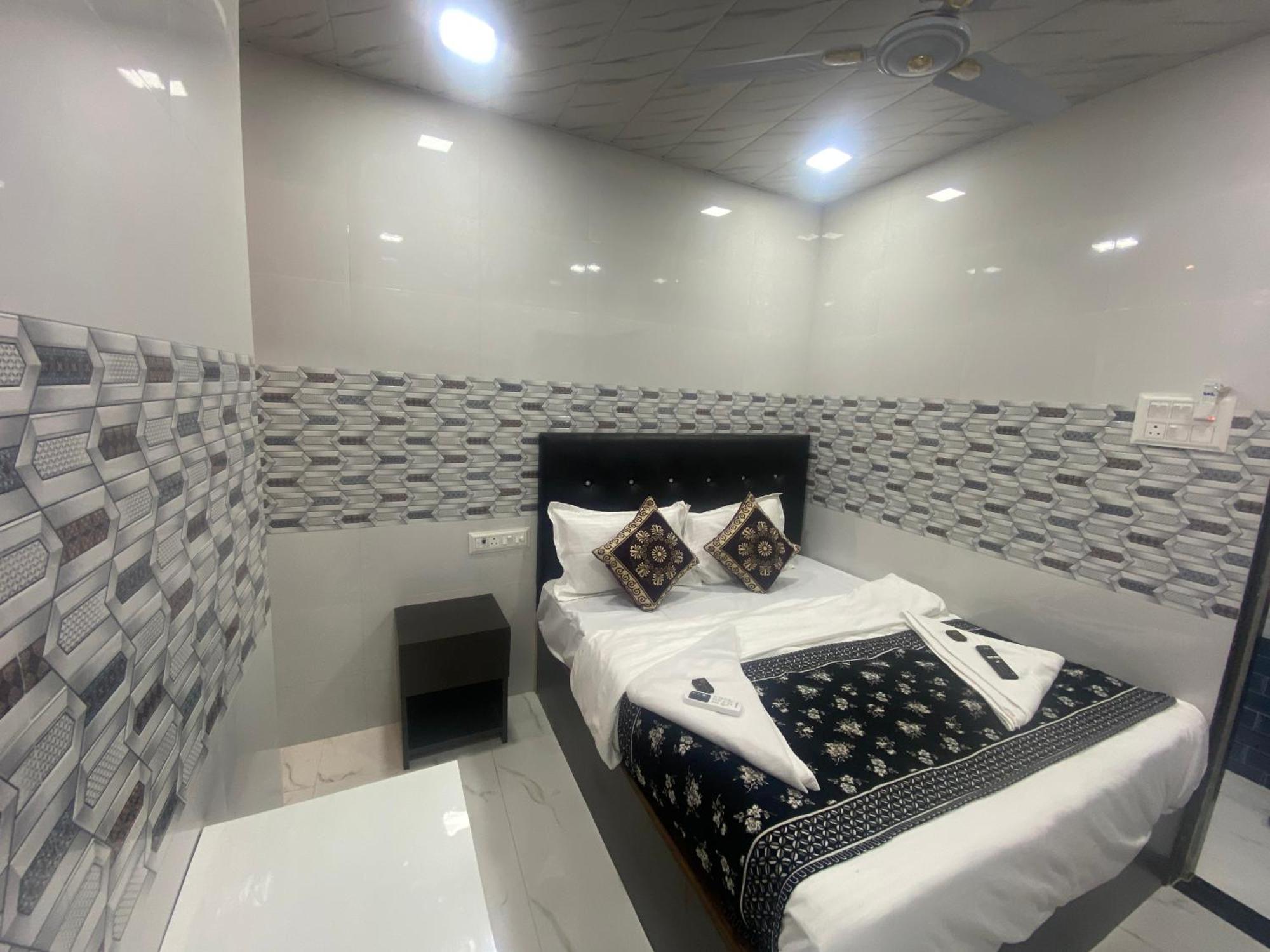 Hotel O Sai Residency Mumbai Exterior foto