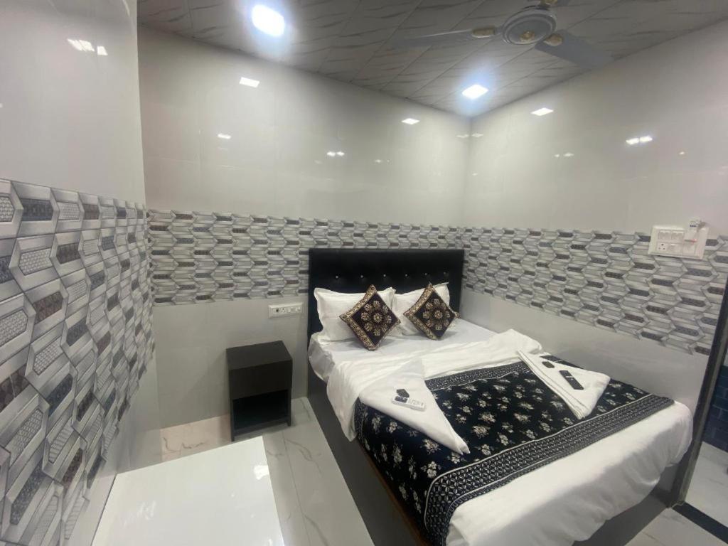Hotel O Sai Residency Mumbai Exterior foto